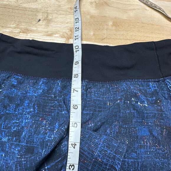 Lululemon Speed Up Short 2.5" City Lights Multi Black Blue Women's Size 4 EUC - Picture 6 of 7